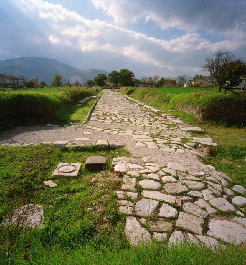 Il Cavallino Otel Fossombrone Dış mekan fotoğraf